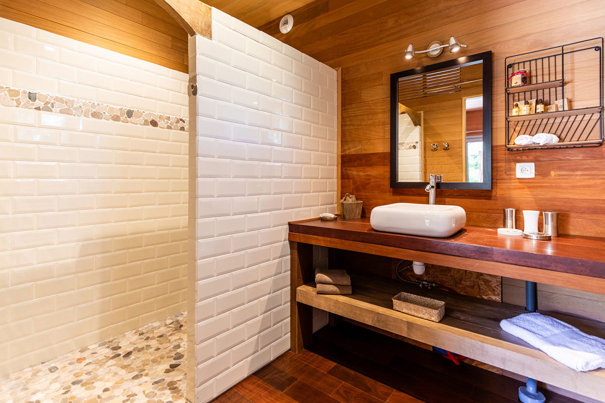 salle de bain de la villa du haut